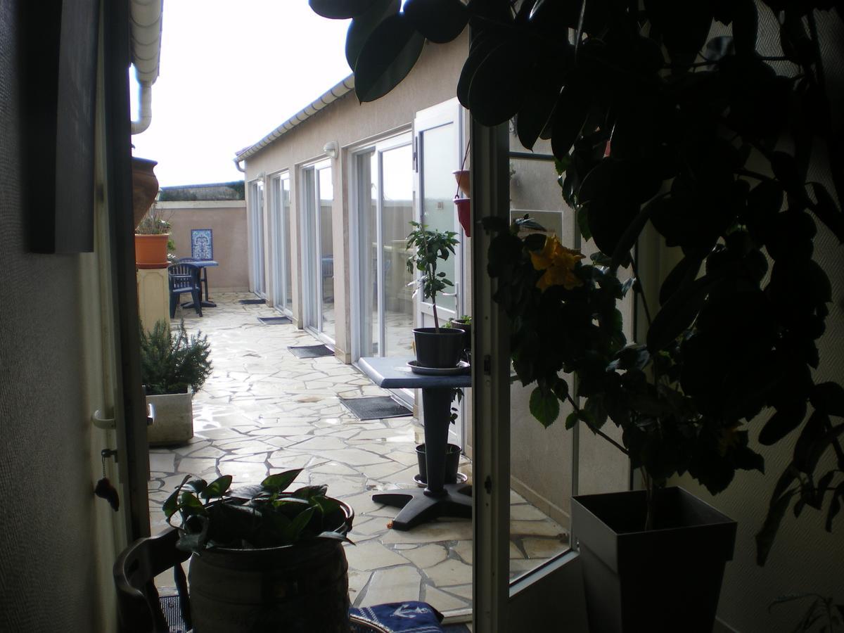 Hotel Le Cargo Rochefort  Exterior foto